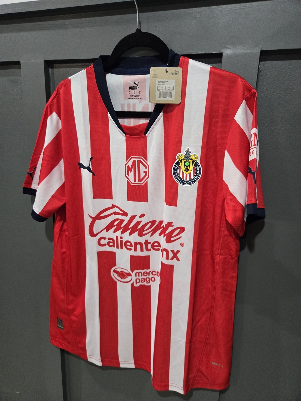 Puma Chivas de Guadalajara Home Soccer Jersey Men's XL NWT